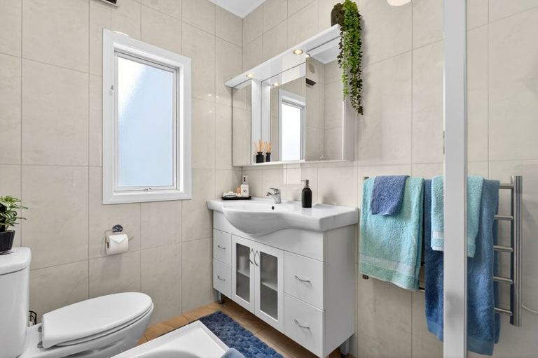 Photo of property in 17a Alexander Street, Papakura, 2110