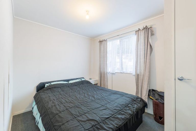 Photo of property in 56 Cardiff Crescent, Cannons Creek, Porirua, 5024