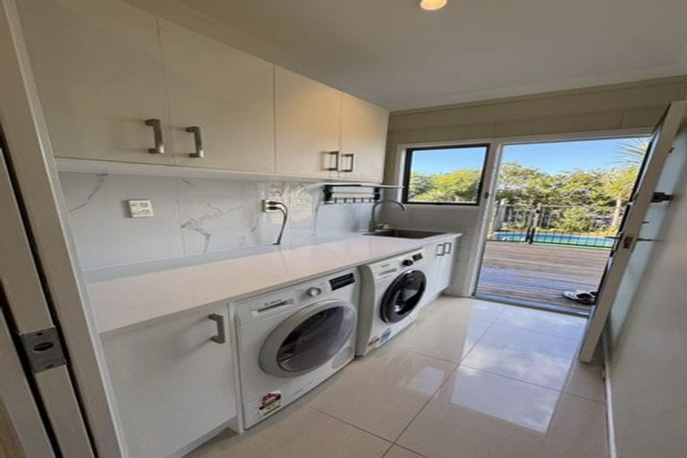 Photo of property in 2/18 Stanley Avenue, Milford, Auckland, 0620