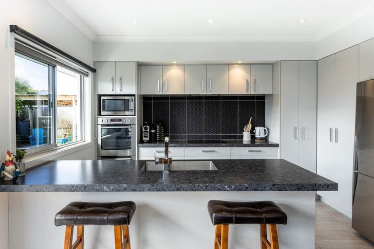 Photo of property in 28a King Street, Taradale, Napier, 4112