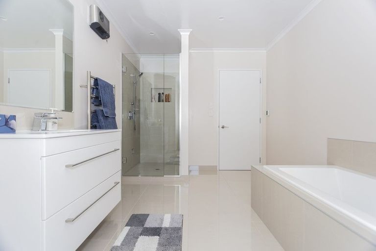 Photo of property in 15 Grove Avenue, Weston, Oamaru, 9401