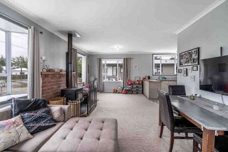 Photo of property in 24 Denton Street, Gore, 9710