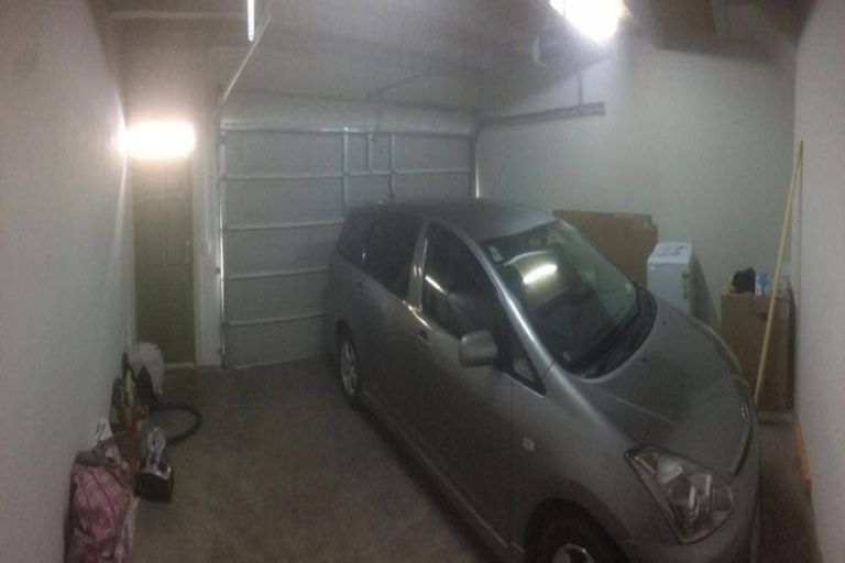 Photo of property in 4/126 Stancombe Road, Flat Bush, Auckland, 2016