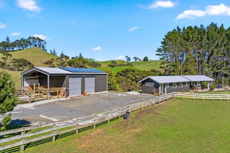 Photo of property in 207 Fletcher Road, Waimauku, 0881