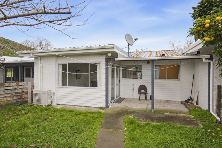 Photo of property in 16b Buckley Grove, Paraparaumu, 5032
