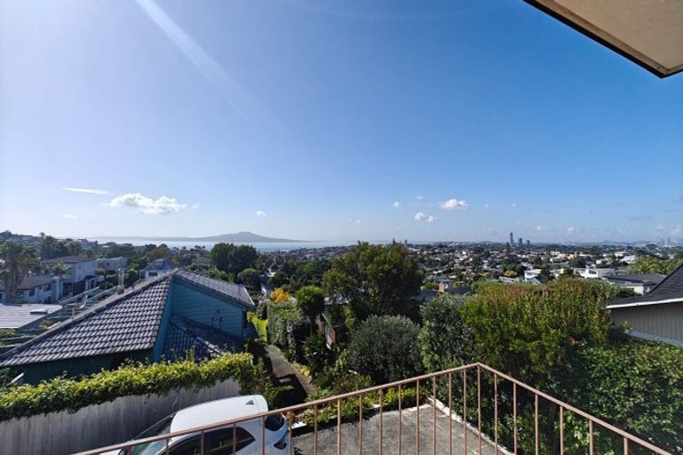 Photo of property in 149 East Coast Road, Castor Bay, Auckland, 0620