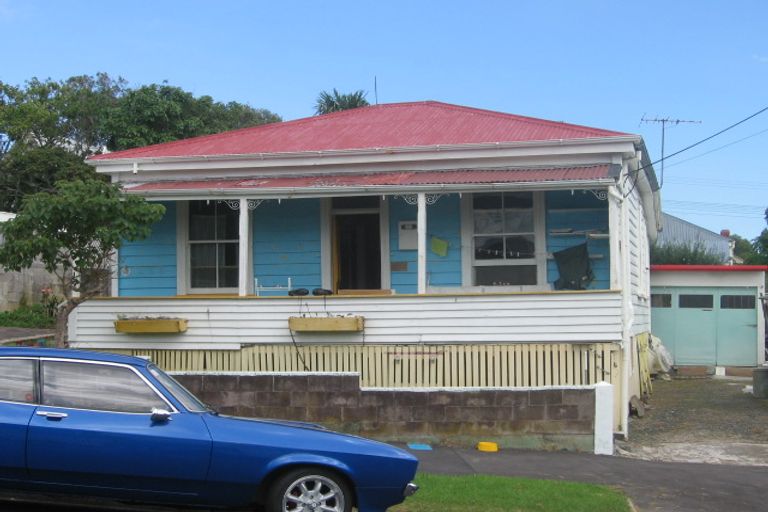 Photo of property in 25 Patuone Avenue, Devonport, Auckland, 0624