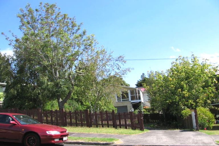Photo of property in 12 Mason Street, New Lynn, Auckland, 0600