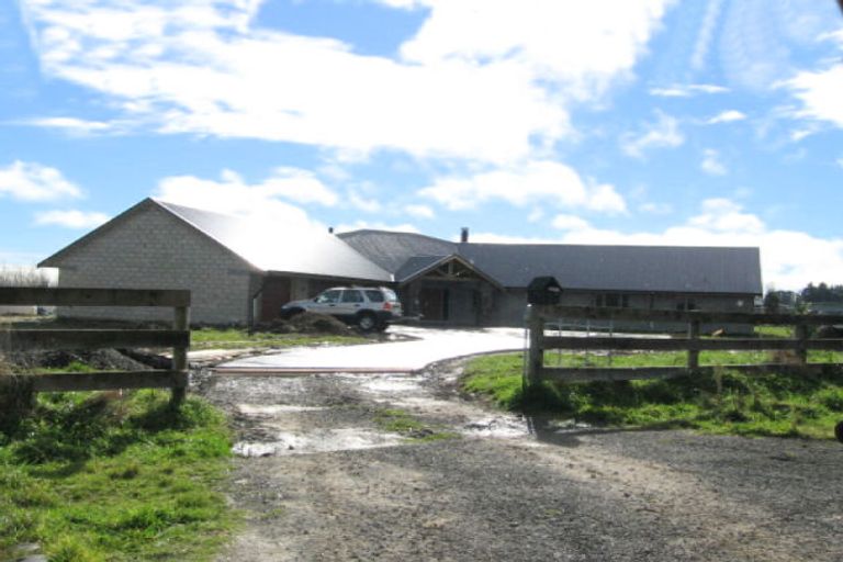 Photo of property in 101 Polson Hill Drive, Aokautere, Palmerston North, 4471