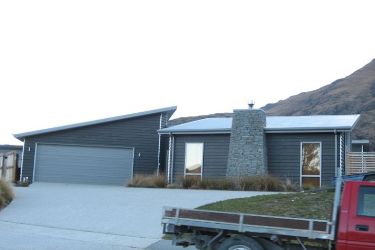Photo of property in 3 Morning Star Terrace, Arthurs Point, Queenstown, 9371