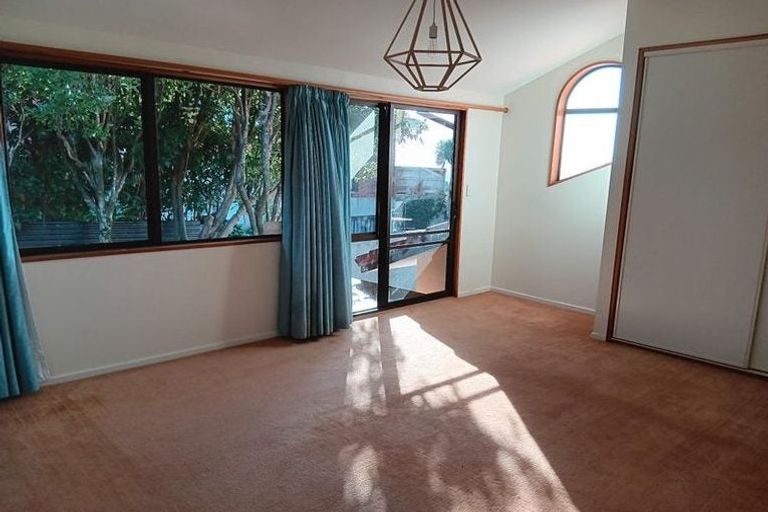Photo of property in 6 Brigid Place, Mount Pleasant, Christchurch, 8081