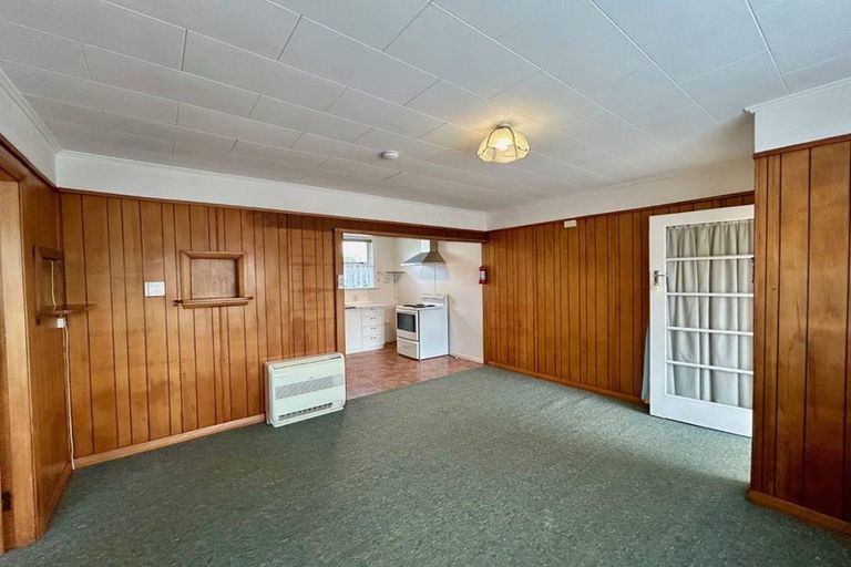 Photo of property in 48 Peel Street, Westport, 7825