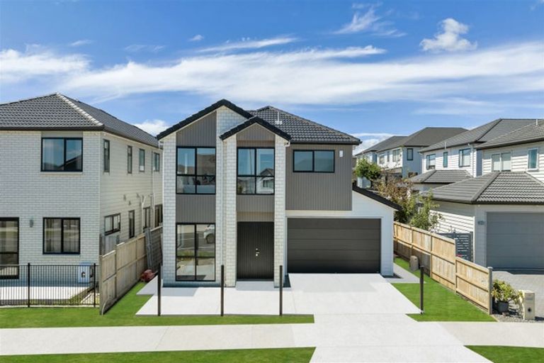Photo of property in 54 Hikuawa Road, Flat Bush, Auckland, 2019