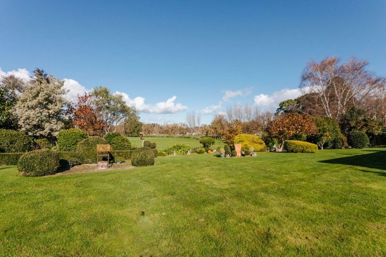 Photo of property in 241 Adelaide Road, Dannevirke, 4930