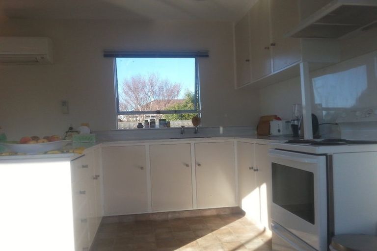 Photo of property in 2/371 Hereford Street, Linwood, Christchurch, 8011