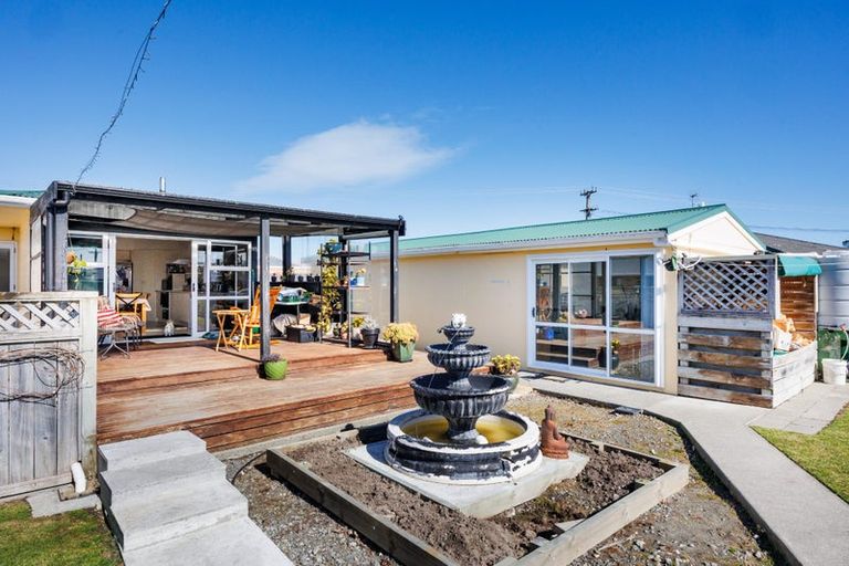 Photo of property in 69 Seabury Avenue, Foxton Beach, Foxton, 4815