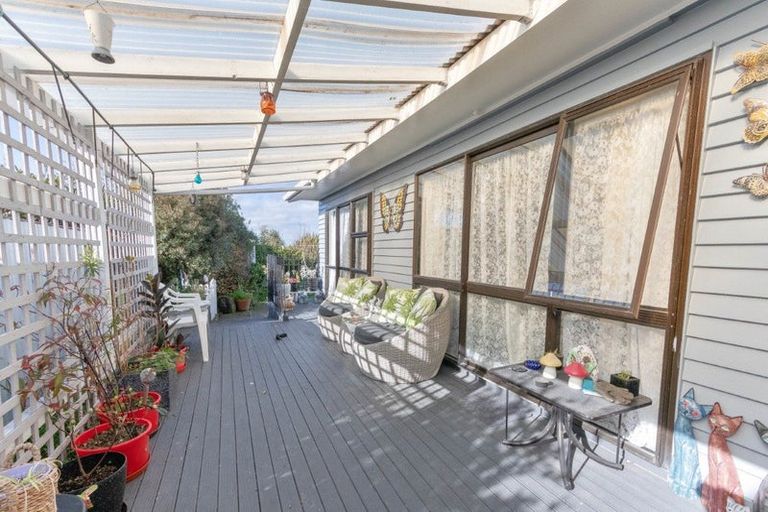 Photo of property in 9 Fergusson Street, Marton, 4710