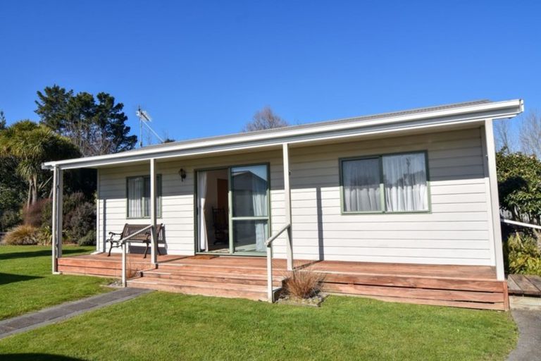 Photo of property in 127 Lincoln Road, Carterton, 5713