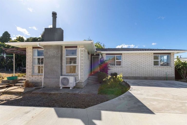 Photo of property in 16a Kings Drive, Levin, 5510