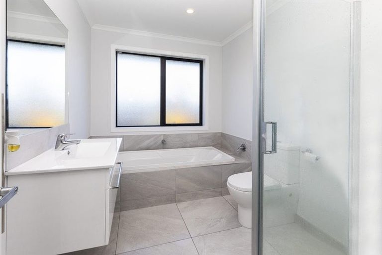 Photo of property in 2 Lucca Crescent, Rolleston, 7615