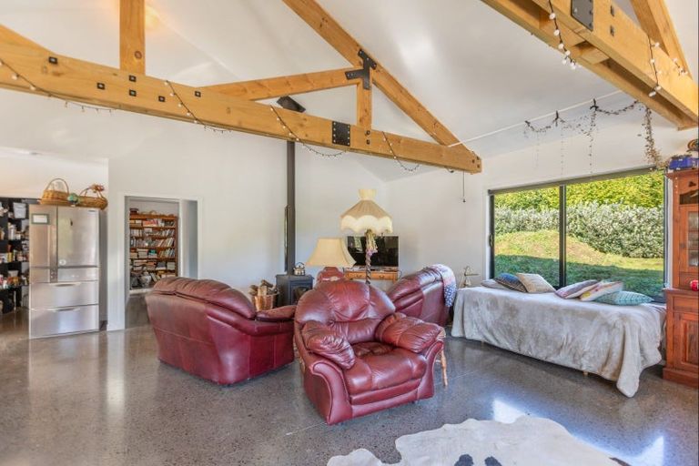 Photo of property in 28 Cemetery Road, Waipawa, 4273