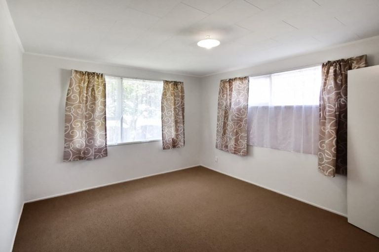 Photo of property in 27 Zelda Avenue, Clover Park, Auckland, 2023