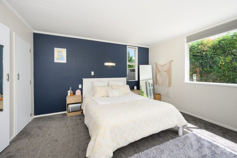Photo of property in 28 Summerhill Drive, Fitzherbert, Palmerston North, 4410