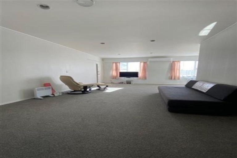 Photo of property in 55 Millhouse Drive, Northpark, Auckland, 2013