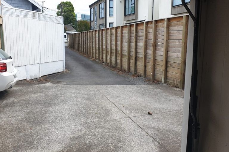 Photo of property in 122a Clonbern Road, Remuera, Auckland, 1050