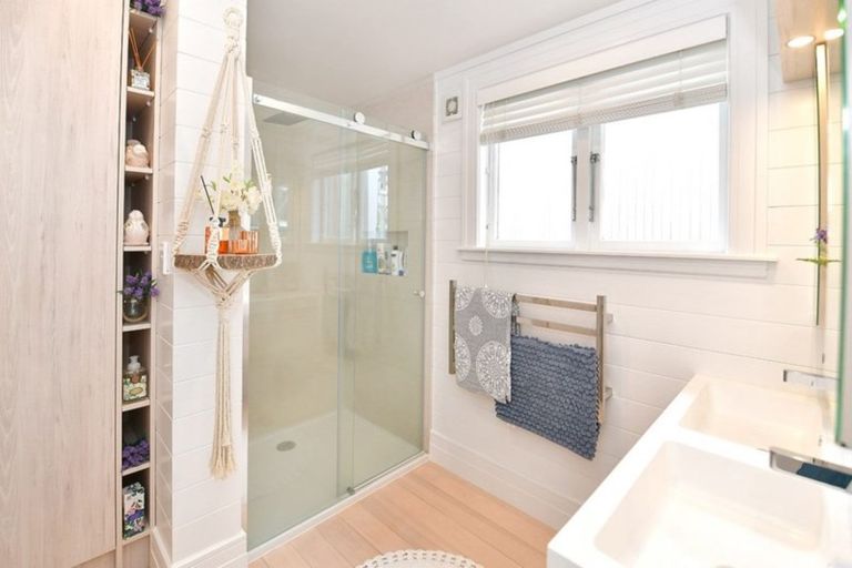 Photo of property in 103 The Esplanade, Manly, Whangaparaoa, 0930