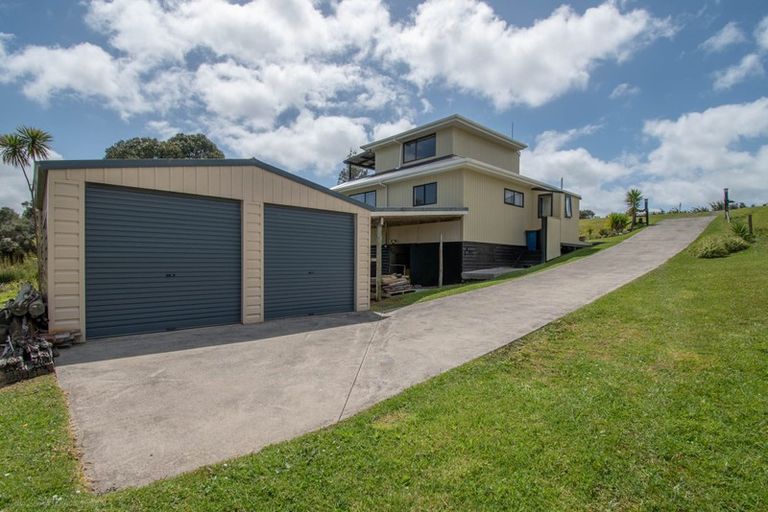 Photo of property in 15 Koutu Point Road, Opononi, Kaikohe, 0473