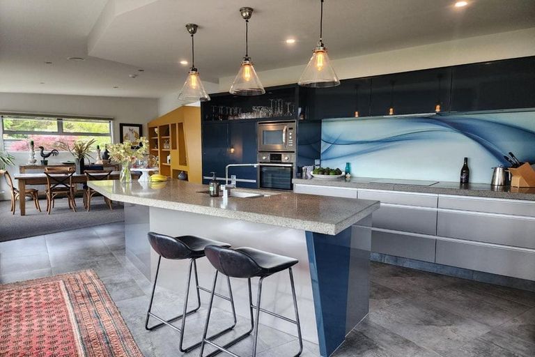 Photo of property in 46 Victoria Road, New Plymouth, 4310