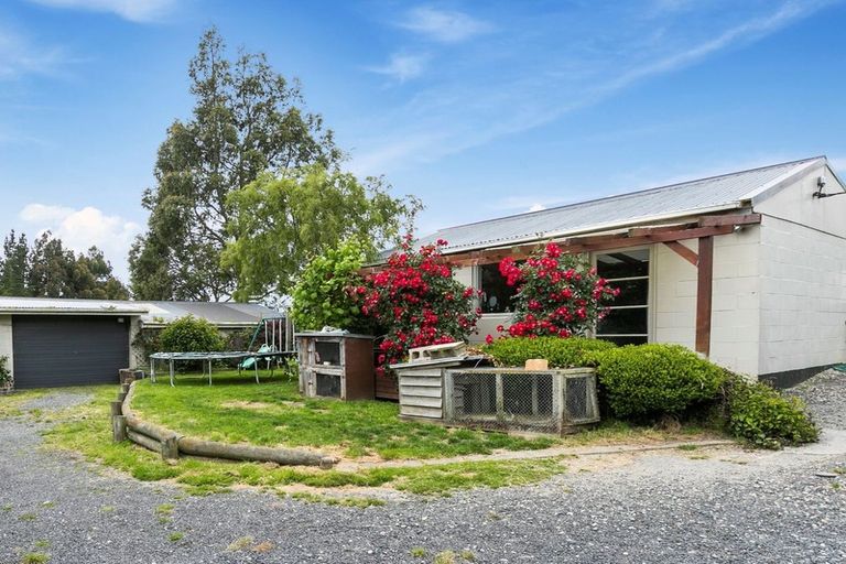 Photo of property in 27 Church Hill Road, Green Island, Dunedin, 9018