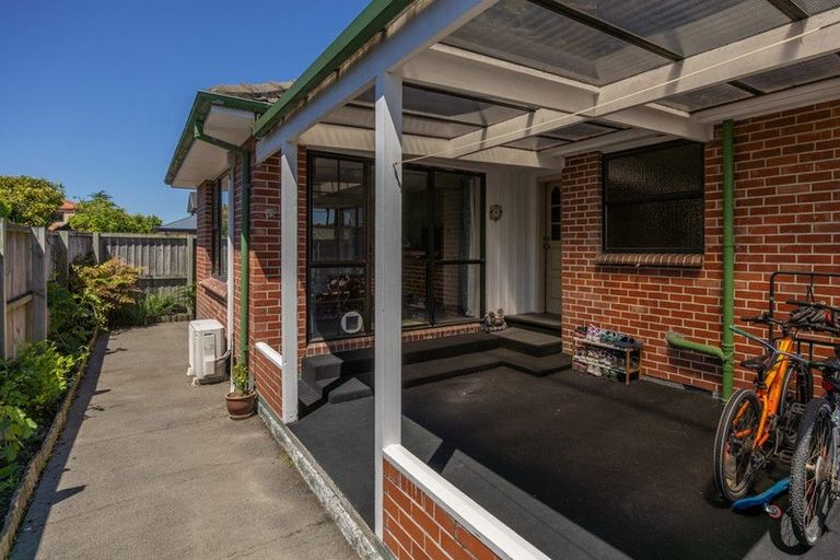 Photo of property in 1/39 Harris Crescent, Papanui, Christchurch, 8053