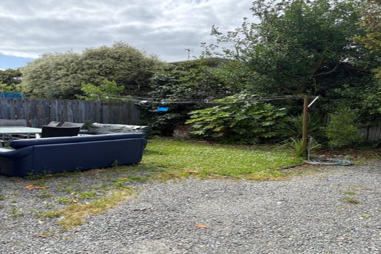 Photo of property in 2/11a Newnham Terrace, Upper Riccarton, Christchurch, 8041