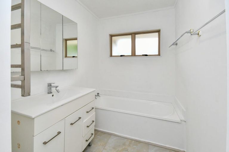 Photo of property in 8 Deborah Hatton Lane, Mount Wellington, Auckland, 1062