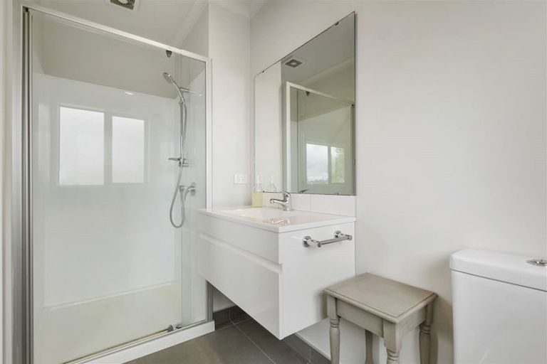 Photo of property in 4 Broadview Place, Howick, Auckland, 2014