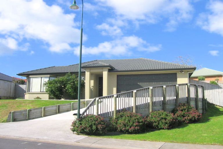 Photo of property in 7 Parkridge Way, Henderson, Auckland, 0612