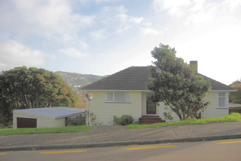 Photo of property in 13 Downes Street, Titahi Bay, Porirua, 5022