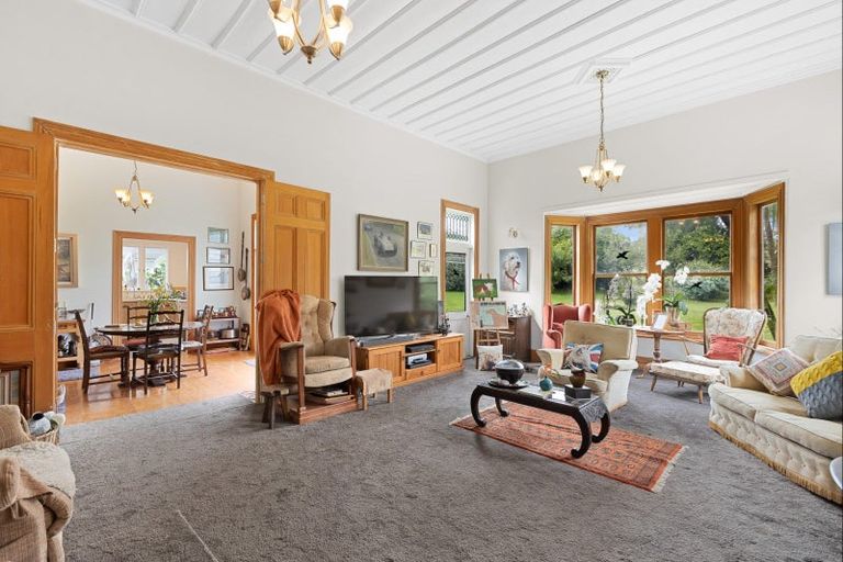 Photo of property in 20 Dye Access Road, Kaukapakapa, 0871