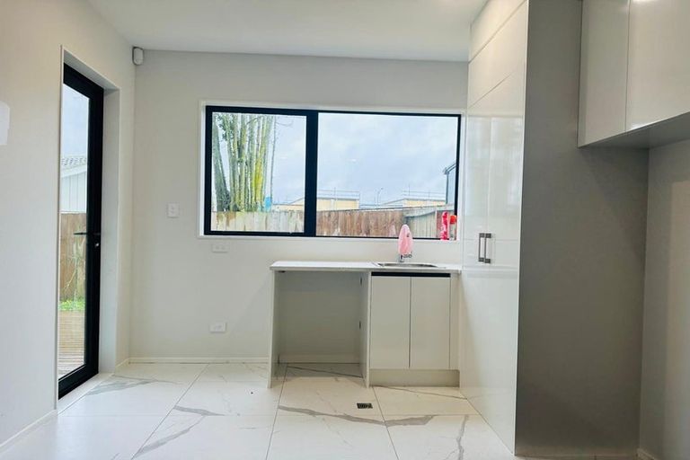 Photo of property in 8c Hobart Crescent, Wattle Downs, Auckland, 2103