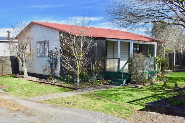 Photo of property in 53b Main North Road, Woodend, 7610