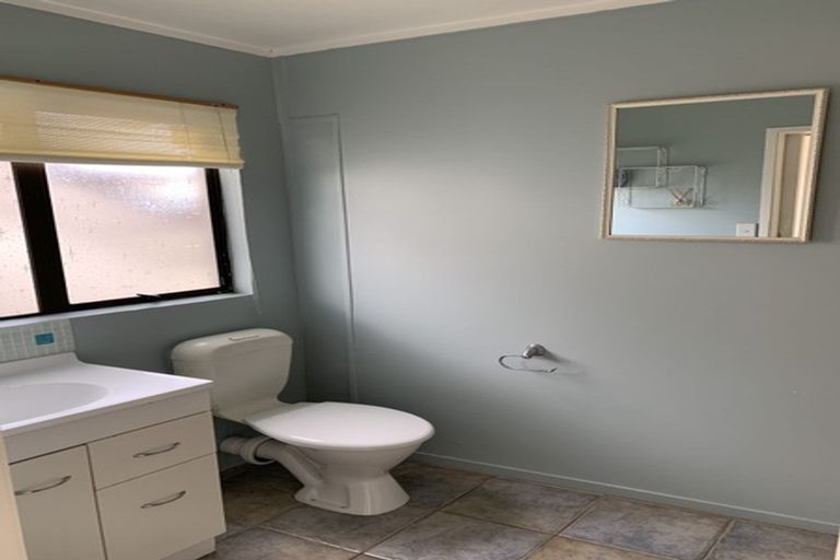 Photo of property in 1 Nukumea Common, Orewa, 0931