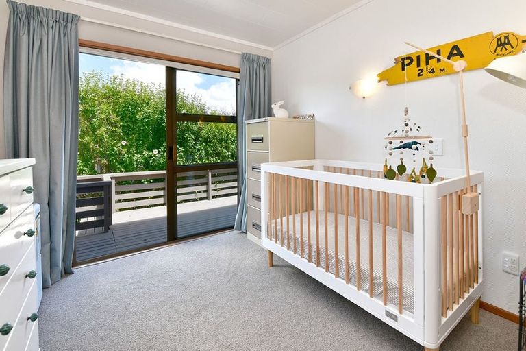 Photo of property in 33 Jelas Road, Red Beach, 0932