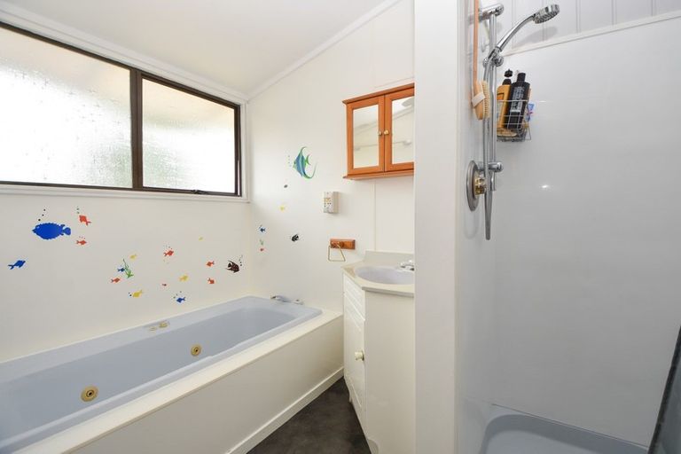 Photo of property in 28 Frederick Street, Carterton, 5713