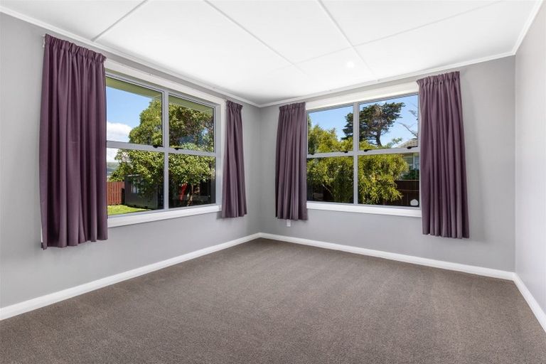 Photo of property in 31 Whanga Crescent, Titahi Bay, Porirua, 5022