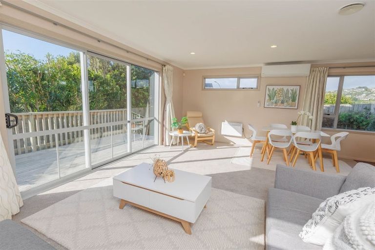Photo of property in 27a Hawtrey Terrace, Churton Park, Wellington, 6037