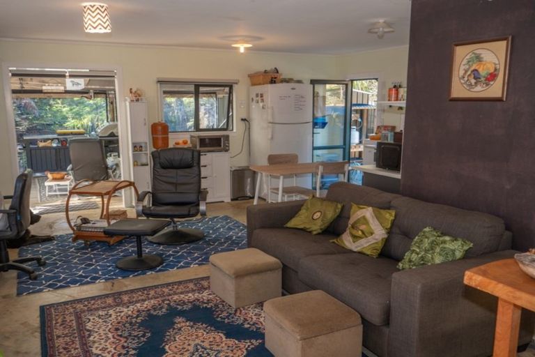 Photo of property in 23 Paradise Road, Coopers Beach, 0420