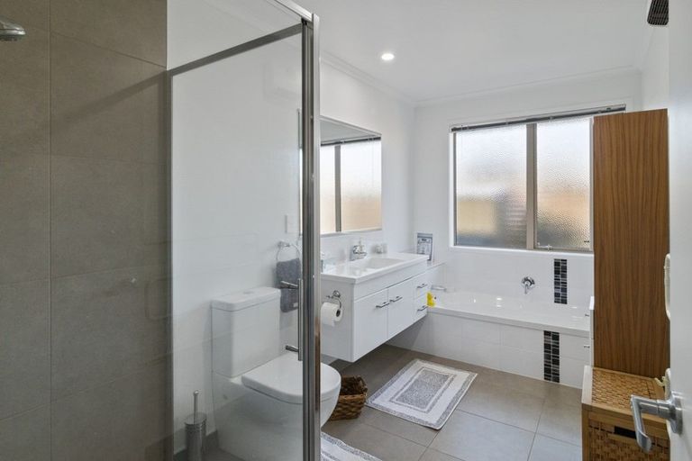 Photo of property in 1 Turnberry Close, Aongatete, Katikati, 3178