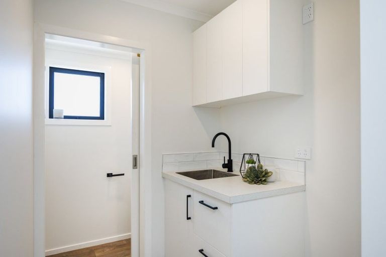 Photo of property in 10 Dahlstrom Grove, Kelvin Grove, Palmerston North, 4414